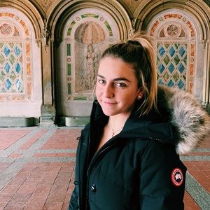 Meet your Posher, Dahlia